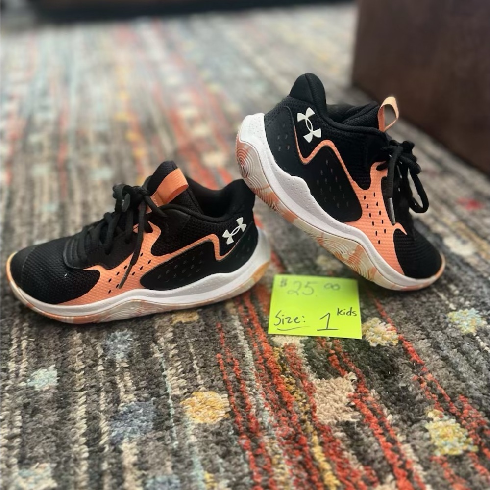 Size 1 Under Armour Basketball Shoes - Like New!